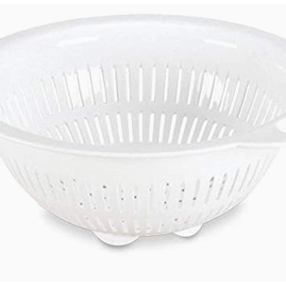 BRAND NEW Sterilite Strainer - Picture 1 of 2